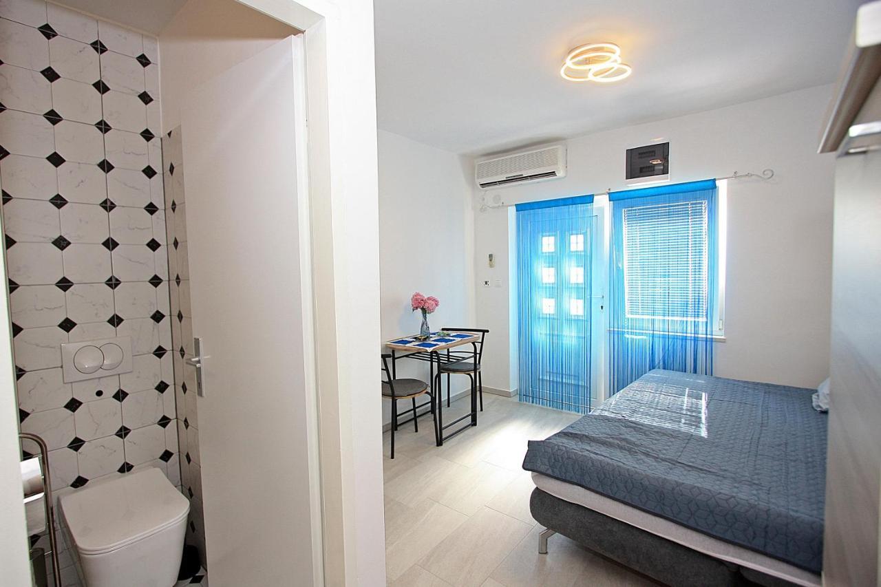 Apartments With Wifi Supetar, Brac - 5665 Bagian luar foto