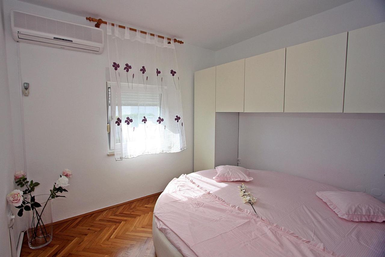 Apartments With Wifi Supetar, Brac - 5665 Bagian luar foto