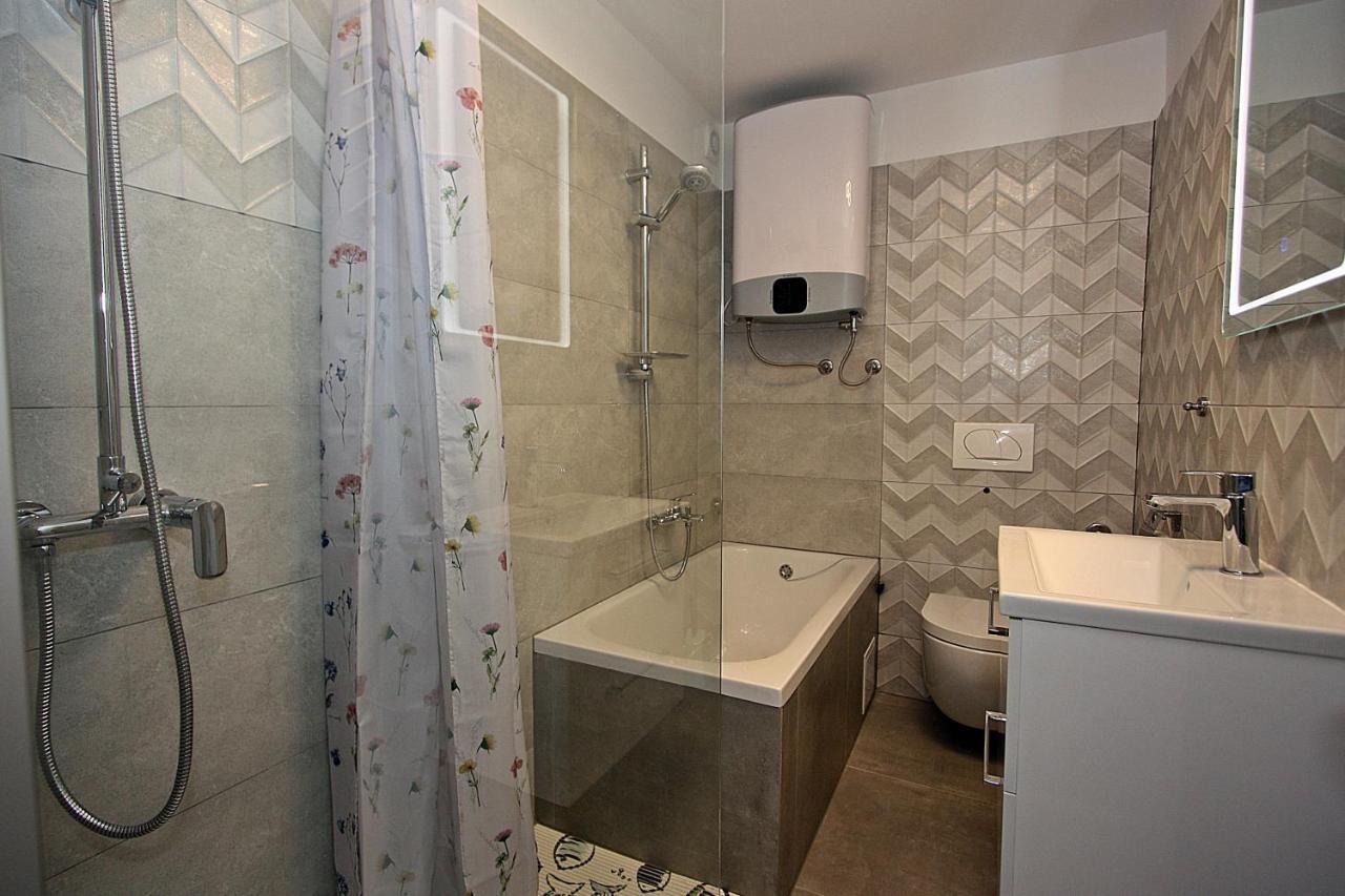 Apartments With Wifi Supetar, Brac - 5665 Bagian luar foto